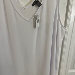 Ashley Stewart White Sleeveless V-Neck Blouse - Size 26/28  New with tags